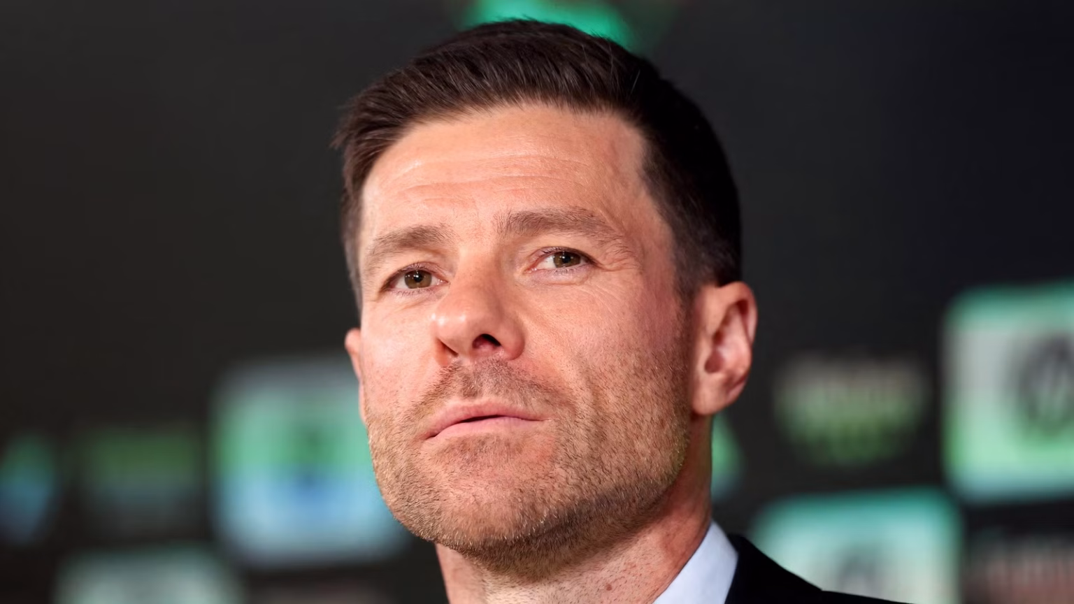 Chelsea wait for Alonso to approve signing of Sunderland star after talks with agent