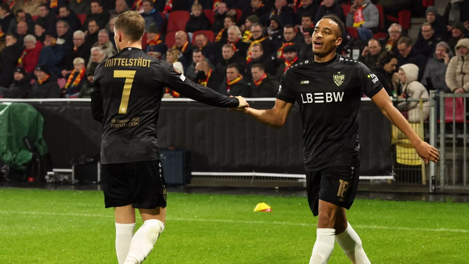 Everton are currently making serious plans to sign the Bundesliga star on a big-money contract.