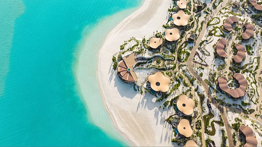 Four Seasons opens stunning new resort on the Red Sea