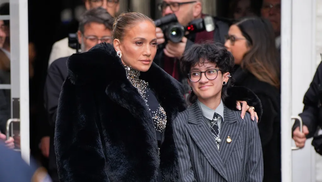Jennifer Lopez twins: Max and Emme Oscar Muniz photo