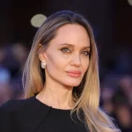 Celebrities who left or will leave the country after Trump's victory: Photos