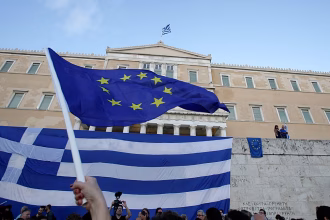 Greek stocks vs. Nasdaq 100: Which market won over the past five years?