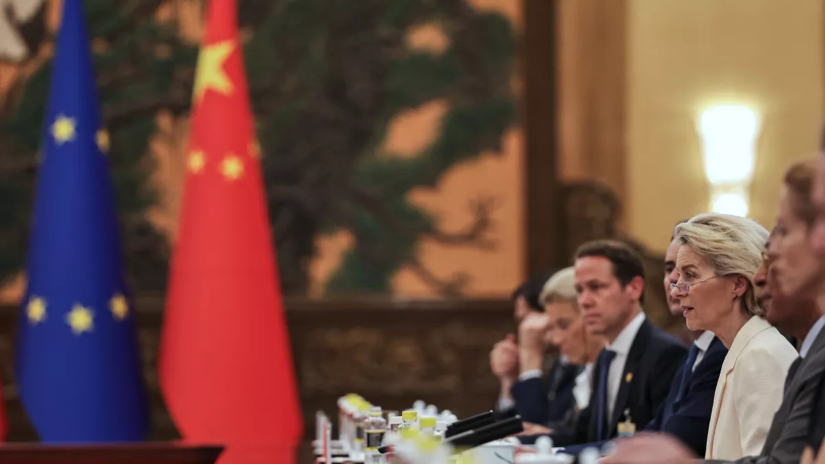How can the EU protect itself in the face of a looming trade war with China?