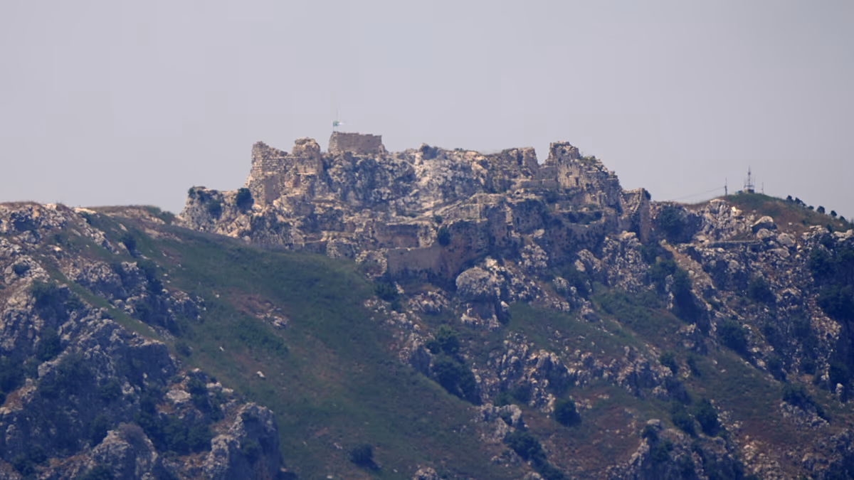 Israel recaptures Beaufort Castle in Lebanon, strongly condemned by Paris