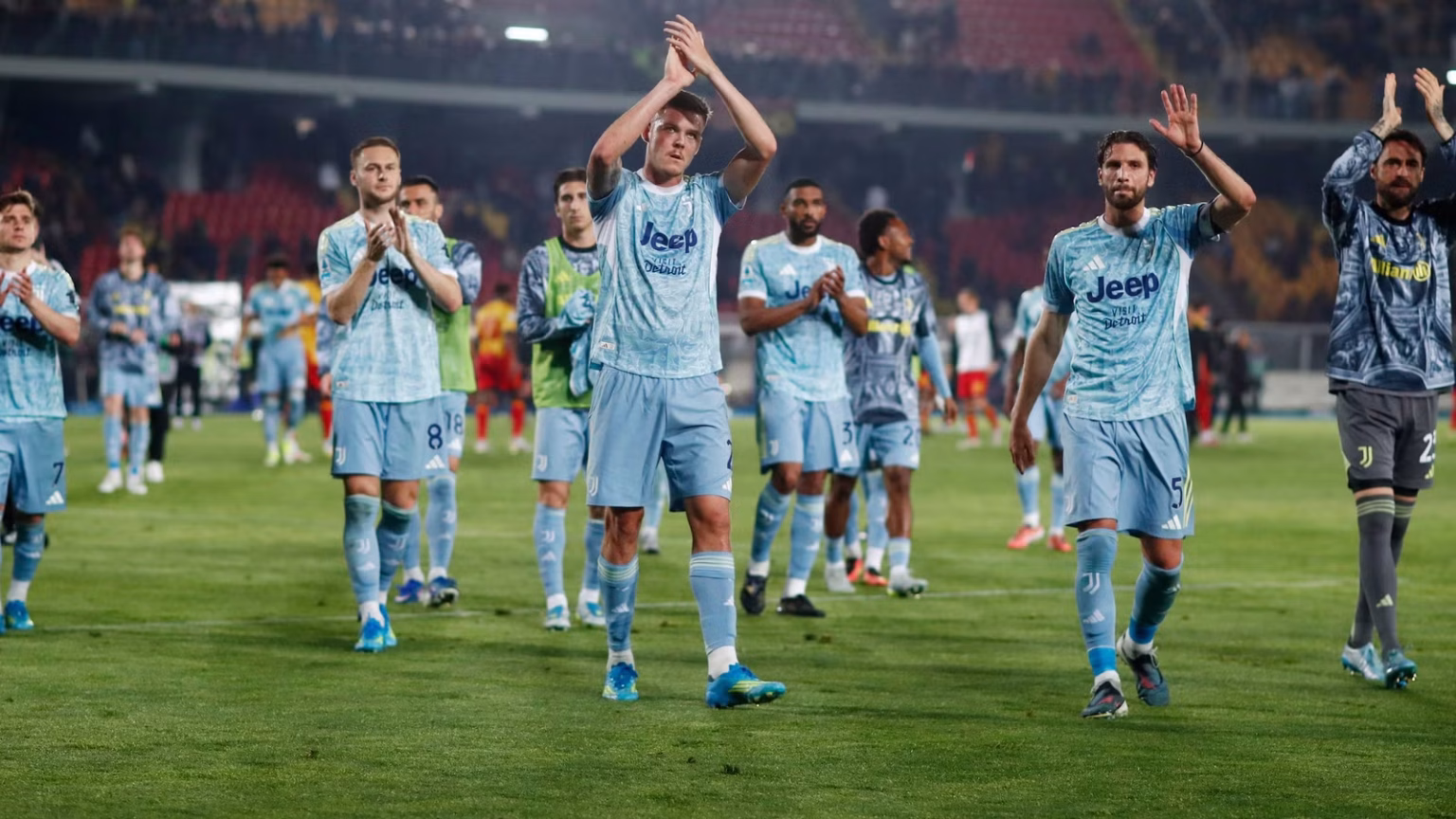 Juventus are ready to pack up their players and sell them to Tottenham this summer