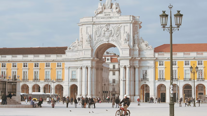 Lisbon tops global survey on the world's most livable cities for foreigners