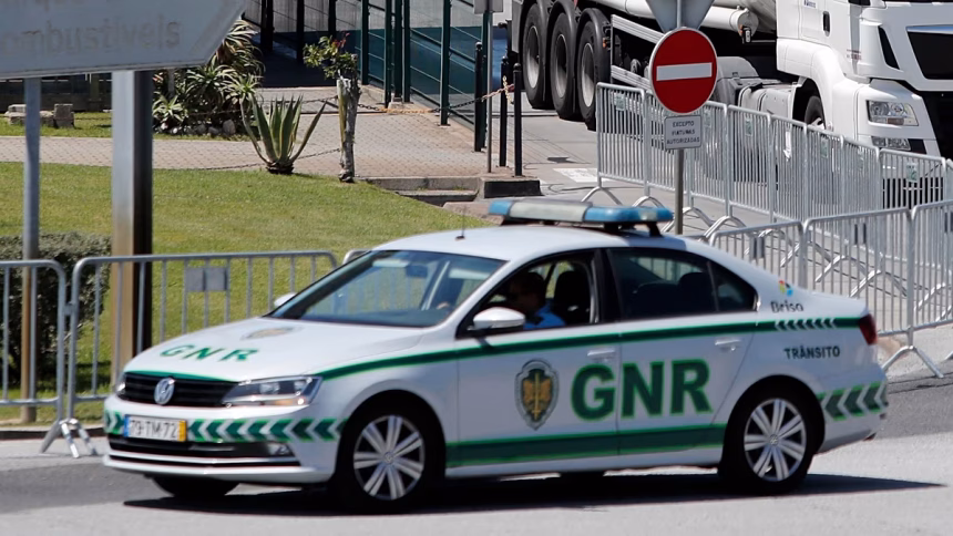 Portuguese court remands French couple detained over abandoned child case