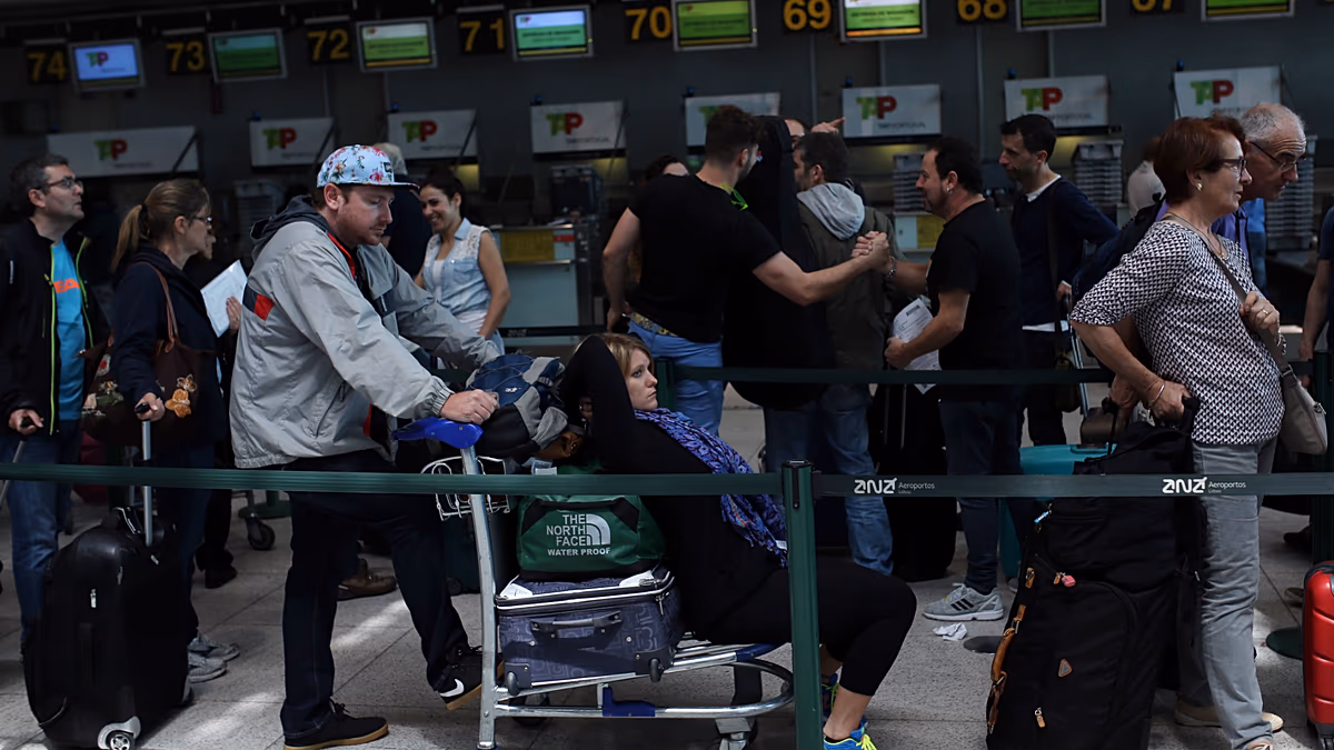 Portuguese people lead Europe in desire to travel in 2026, but high costs remain a concern