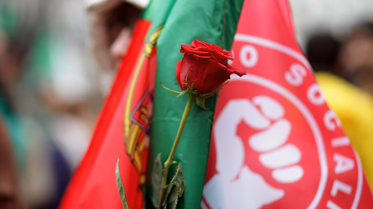 Portuguese police investigate corruption allegations within the Socialist Party, arresting five people