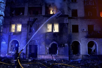 Russia again inflicts large-scale nighttime barrage on Ukraine, increasing tensions