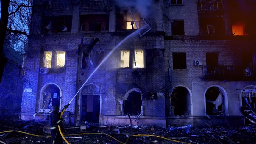 Russia again inflicts large-scale nighttime barrage on Ukraine, increasing tensions