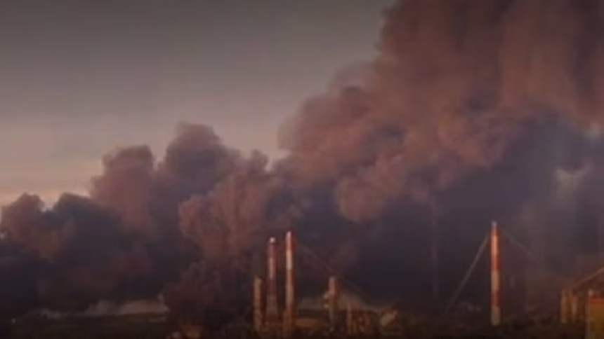 Russia launches new attack on Ukraine, Kiev attacks refinery base