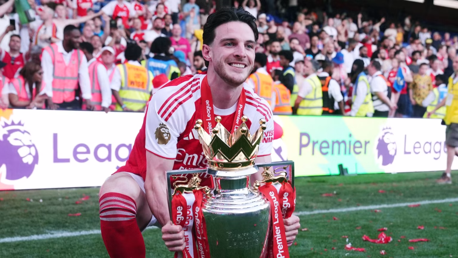 Their answer to Rice: £80m star wants move to Manchester United alongside Ederson