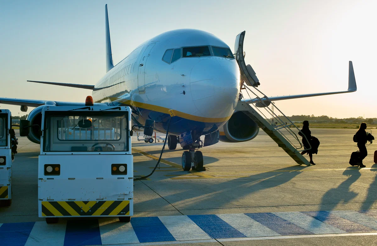 Drama in which a flight attendant is arrested for drinking at Manchester Airport after the captain warns the police.