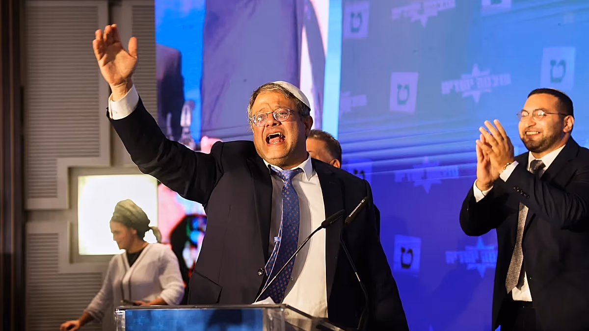``All of Lebanon must be burned,'' Israeli minister says after reports of four IDF soldiers dead