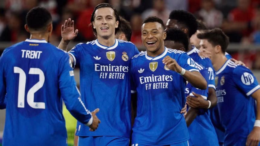Carreras prepares to bid farewell to Real Madrid as Manchester United, Chelsea and Arsenal swoop in