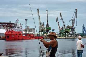 Colombian ship with food and other supplies docks in Cuba to help ease crisis