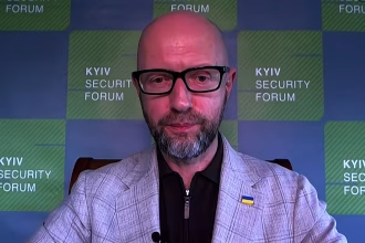 Former Ukrainian prime minister says US aid could be Ukraine's ``trump card'' against Russia