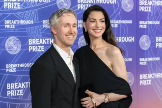 Anne Hathaway and husband Adam Shulman over the years: couple photos