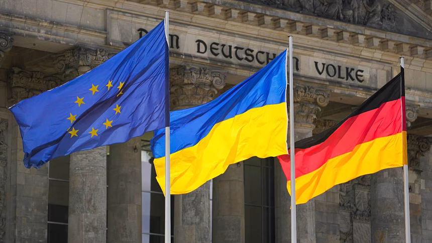 In Germany, the number of naturalized people will reach a record high in 2025