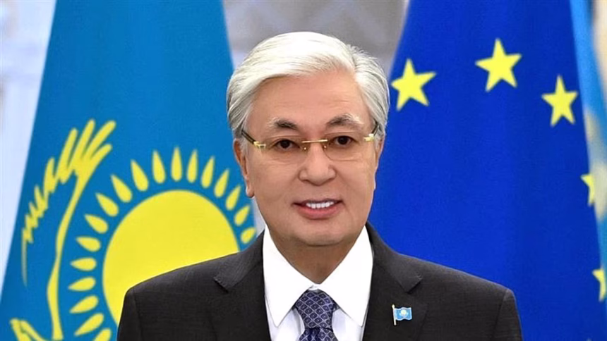 Kazakh President in Brussels: Focus on energy, transport routes, AI and more
