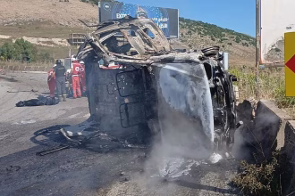 Nine people, including Lebanese soldiers, killed in Israeli airstrike during pressured border ceasefire