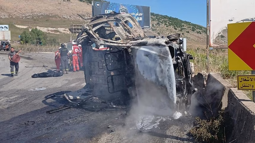 Nine people, including Lebanese soldiers, killed in Israeli airstrike during pressured border ceasefire