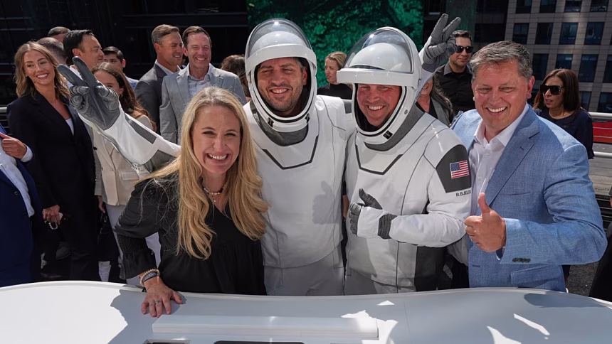 SpaceX overtakes Amazon to become world's 5th most valuable company