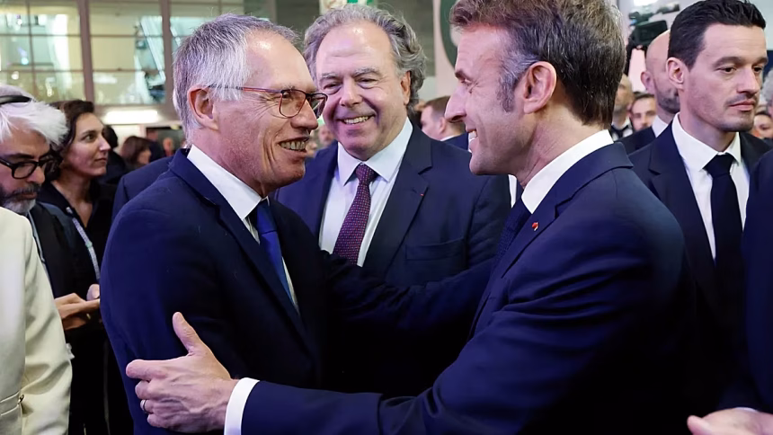 Stellantis invests €1 billion in French operations to produce new EVs and hybrids