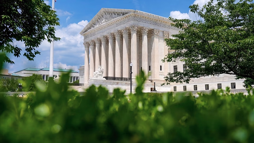 US Supreme Court clears path for mass deportation of Haitians and Syrians