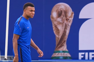 A €2.8 billion battle on the pitch: France and Spain face off in the World Cup's most expensive semi-final