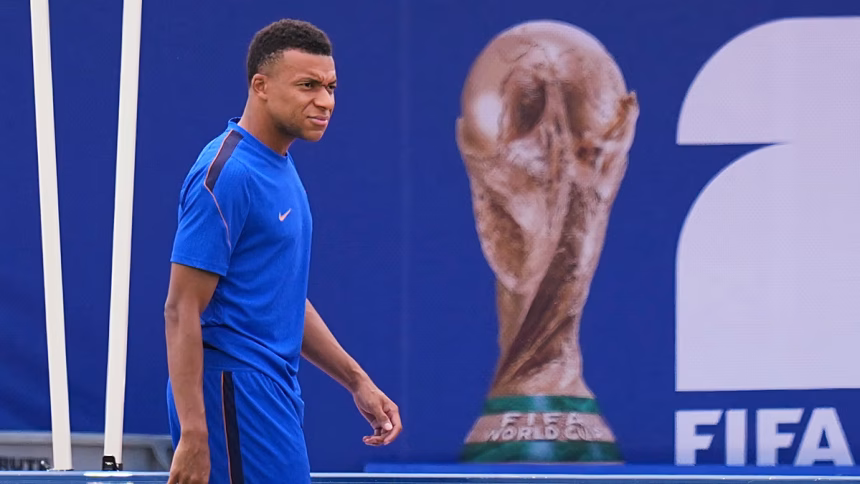 A €2.8 billion battle on the pitch: France and Spain face off in the World Cup's most expensive semi-final