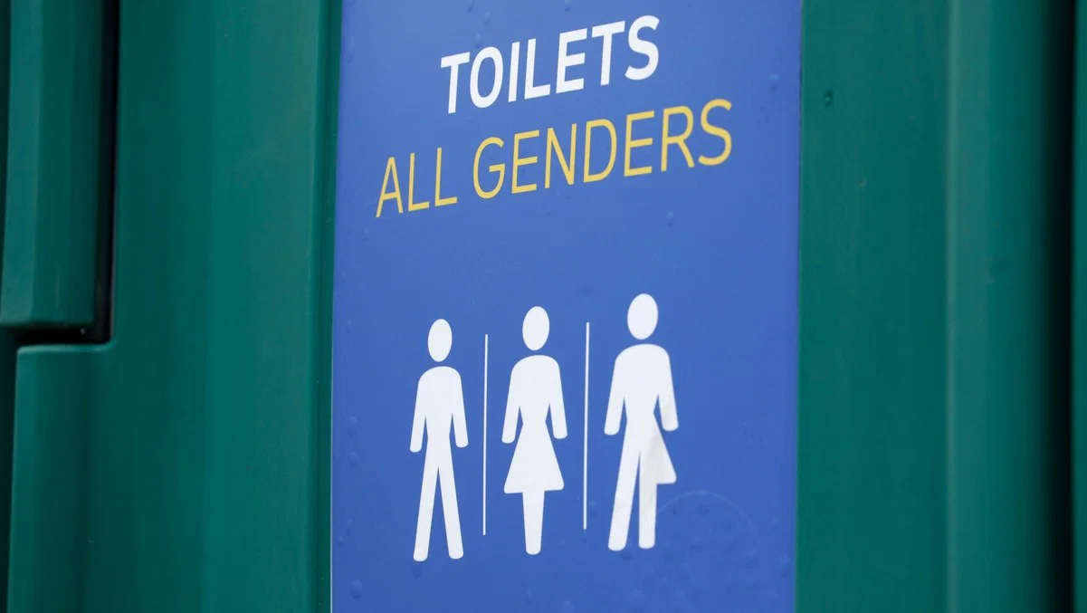 Which toilets can I use? What legal disparities between the UK and Spain mean for toilet breaks