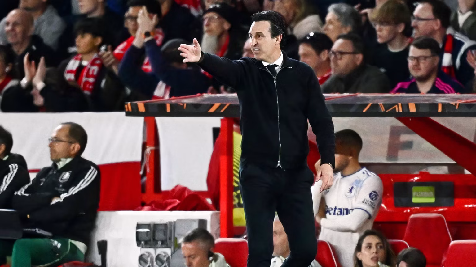 Aston Villa ready to hijack star signing as Benfica faces financial hit