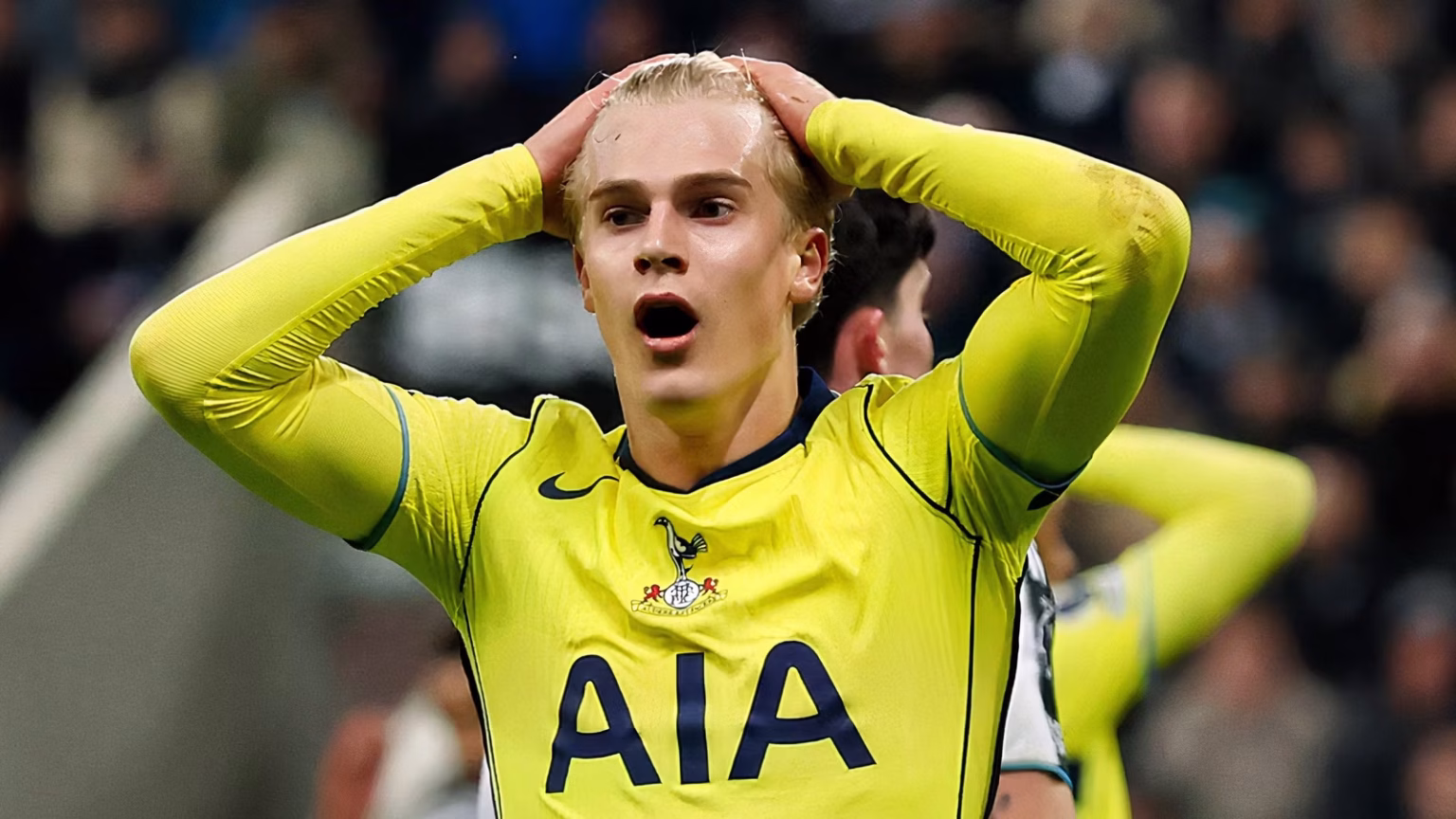Better than Bergvall: Why Spurs want to sign a third midfielder