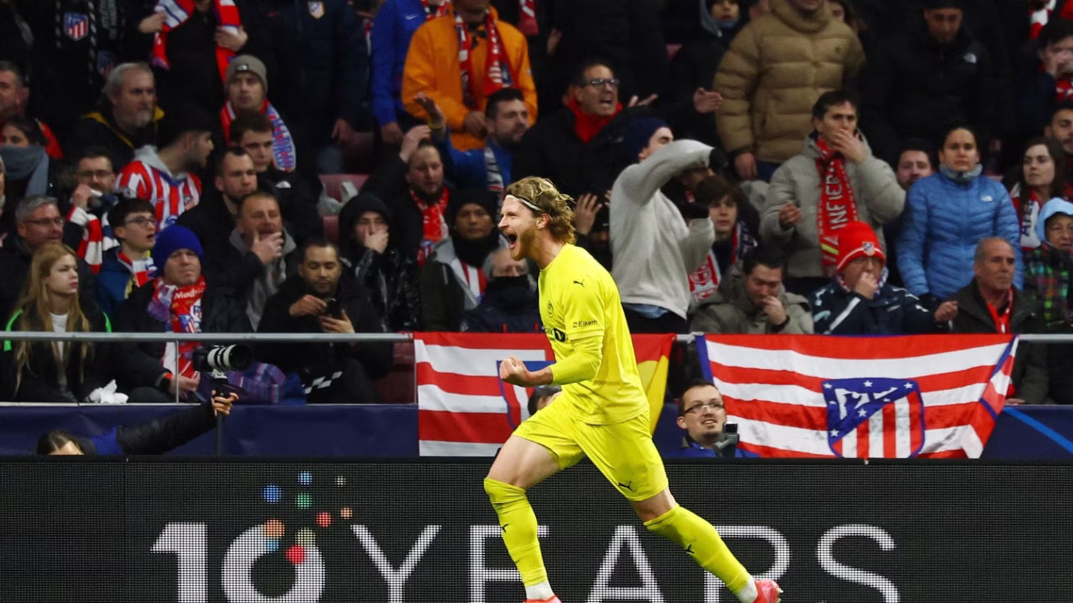 Celtic close to signing Kasper Hogg after financial warning issued