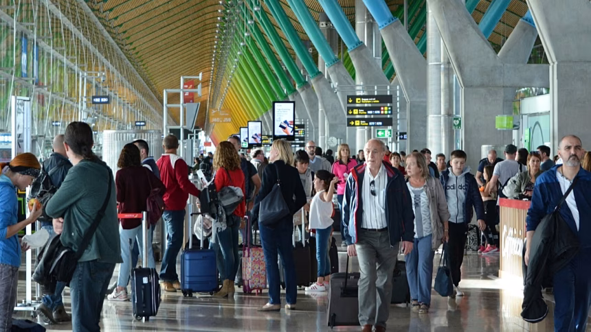 ETIAS: Will Europe's new €20 travel authorization system be delayed after the EES turmoil?