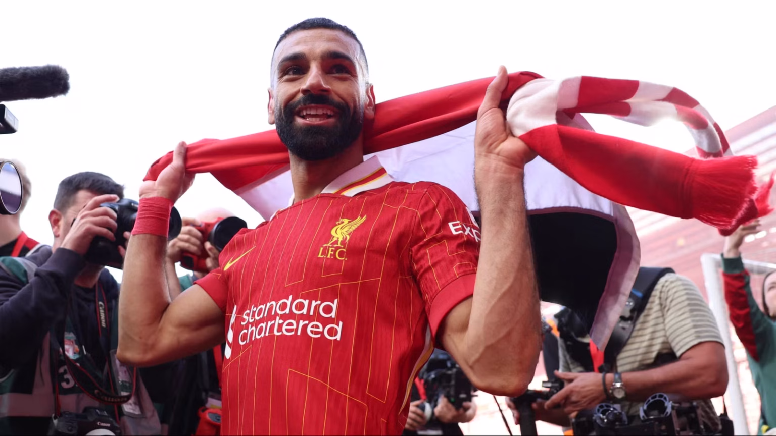 Fabrizio Romano: Liverpool land 'top' target clone for £116m in Salah