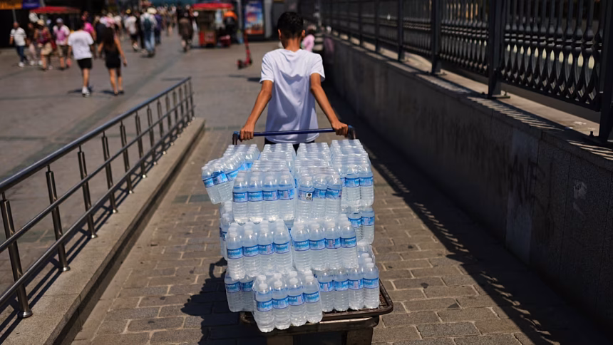 Fact check: Is the EU planning to ban multipacks of bottled water?