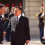 Fake AI image showing Macron kneeling before Thailand's king goes viral