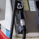 Gasoline prices in Italy exceed 2.6 euros: Opposition parties and organizations sound the alarm, government considers changes to fuel tax