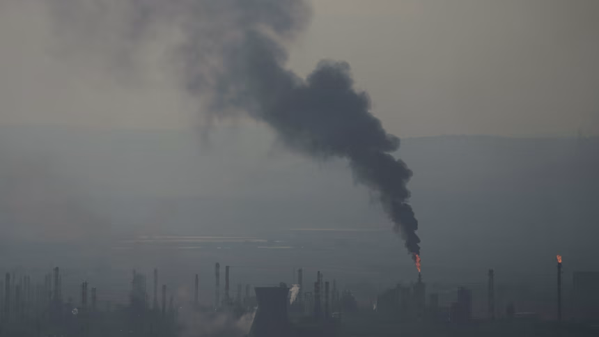 Global oil demand expected to decline for the first time since the coronavirus pandemic, IEA says