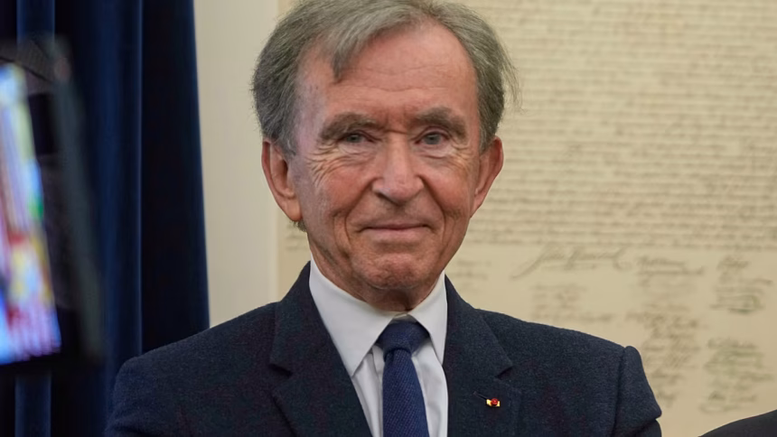 "He politicizes his position": X, a turning point in the communication of Bernard Arnault