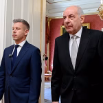Hungary's opposition party may vote to remove president as early as next week, accusing him of ``tyranny''