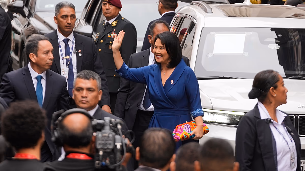 Keiko Fujimori becomes president of Peru, vowing to end 10 years of instability