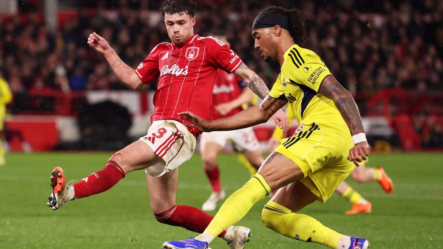 Man United in talks to sign £16m star player who Nottingham Forest made a bid for