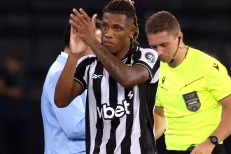 Newcastle give boost to Danilo race after talks begin