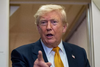 President Trump threatens to 'completely destroy' Iran, a day after insisting on holding talks