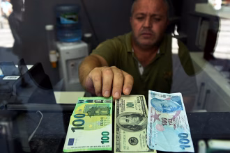Real wages remain below 2021 levels in a third of the European countries analyzed.