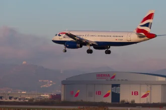 British Airways flight to Barcelona declares an air emergency, scaring passengers